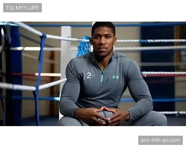 刷到安东尼·约书亚在路边小店结账，账单数字把我震住了